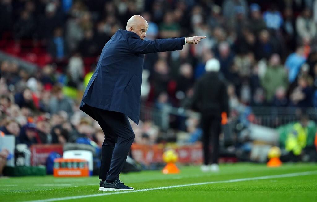 利物浦豪取六连胜，一度垫底的反弹震惊世界，包揽英超前位