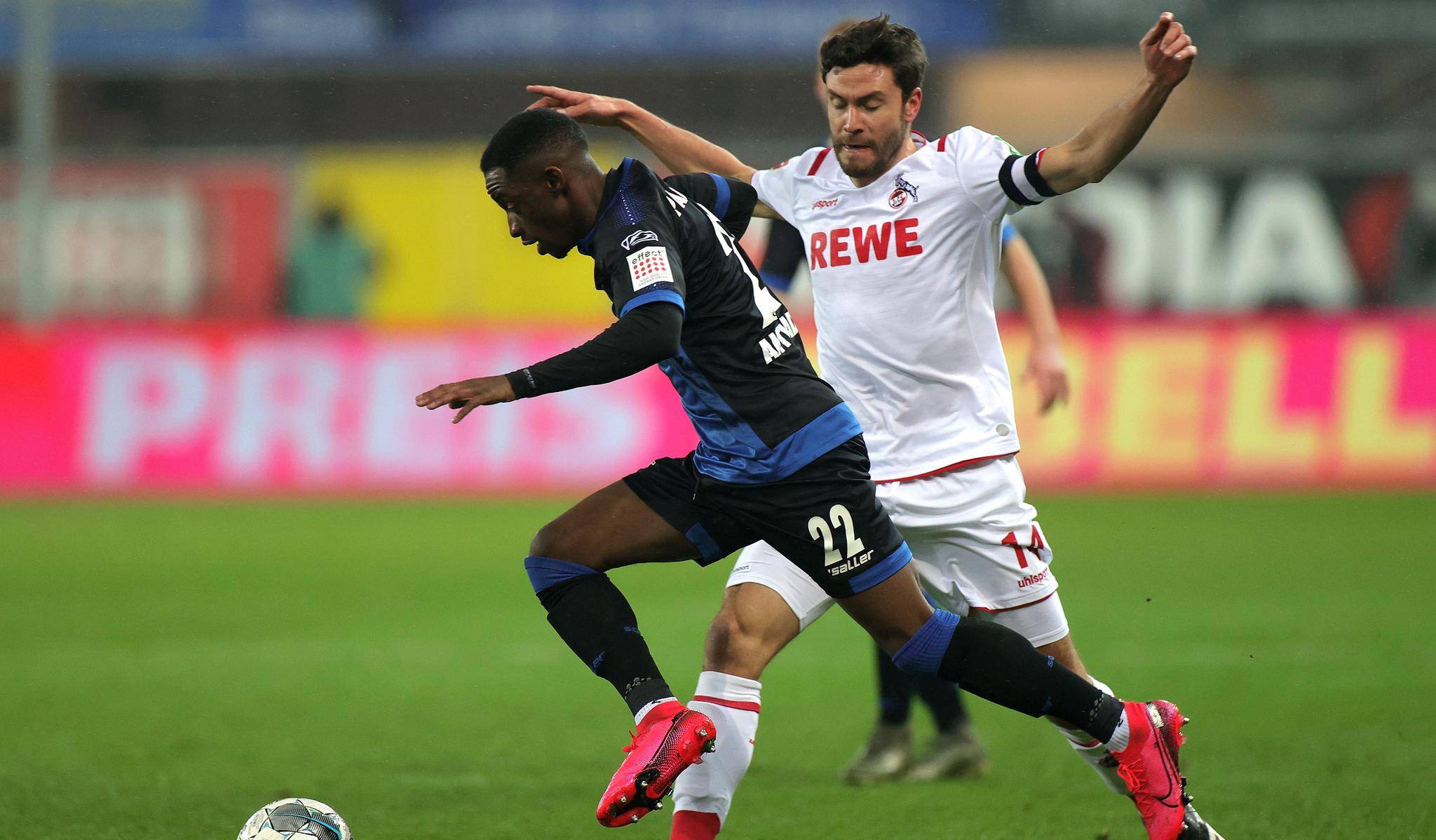 柏林赫塔新援表现出色,助球队取得胜利 柏林赫塔新援表现出色,助球队取得胜利