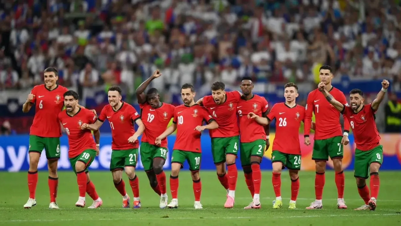 包含瑞典国家队展现强大实力，轻松晋级欧洲杯资格赛的词条