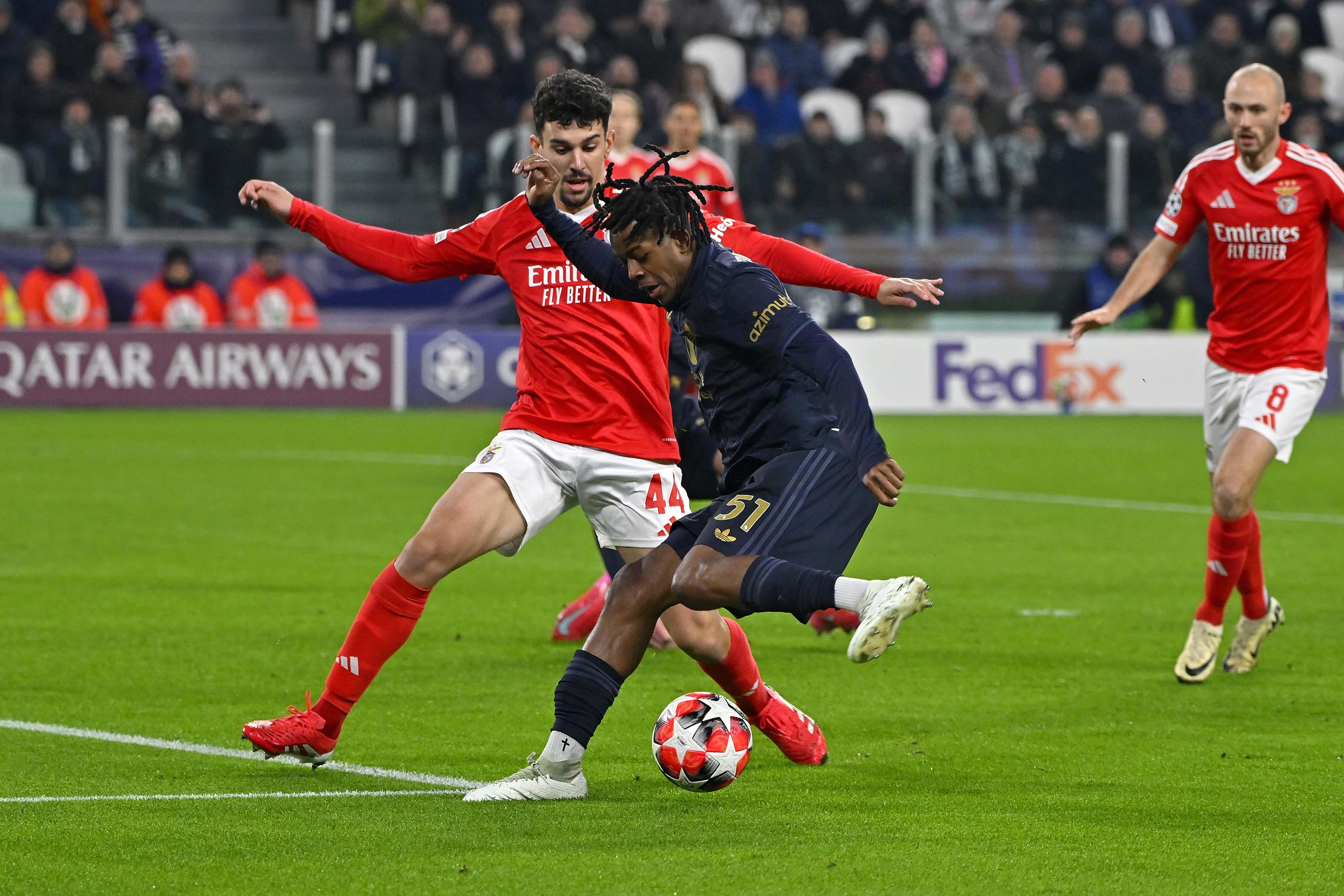 关于尤文图斯艰苦晋级,下一阶段将继续争夺欧洲俱乐部杯冠军的信息 关于尤文图斯艰苦晋级,下一阶段将继续争夺欧洲俱乐部杯冠军的信息